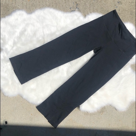 Lululemon Cropped Leggings - Picture 2 of 5